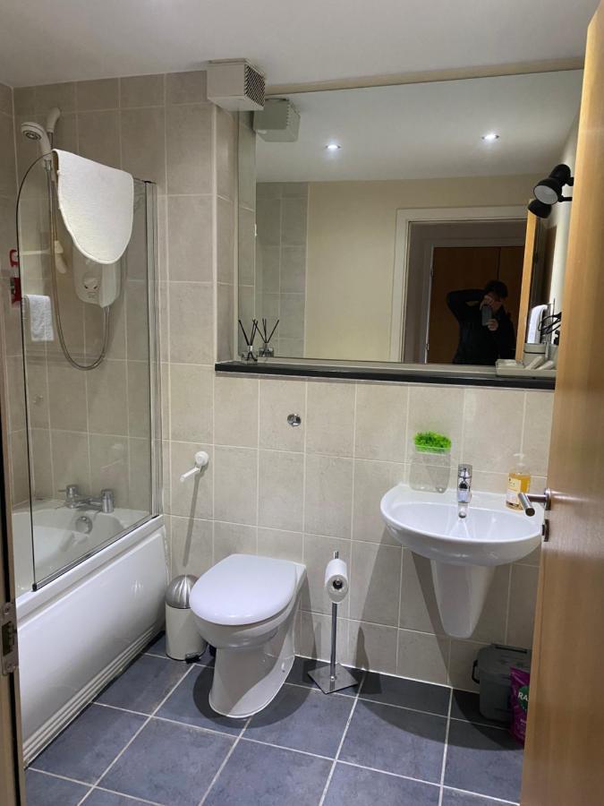 City Centre 2 Bedroom Apartment, Secure Parking. 格拉斯哥 外观 照片