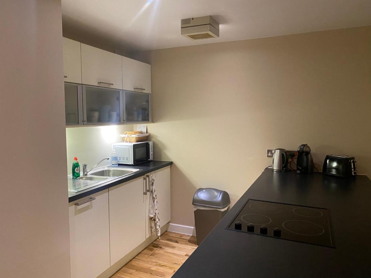 City Centre 2 Bedroom Apartment, Secure Parking. 格拉斯哥 外观 照片